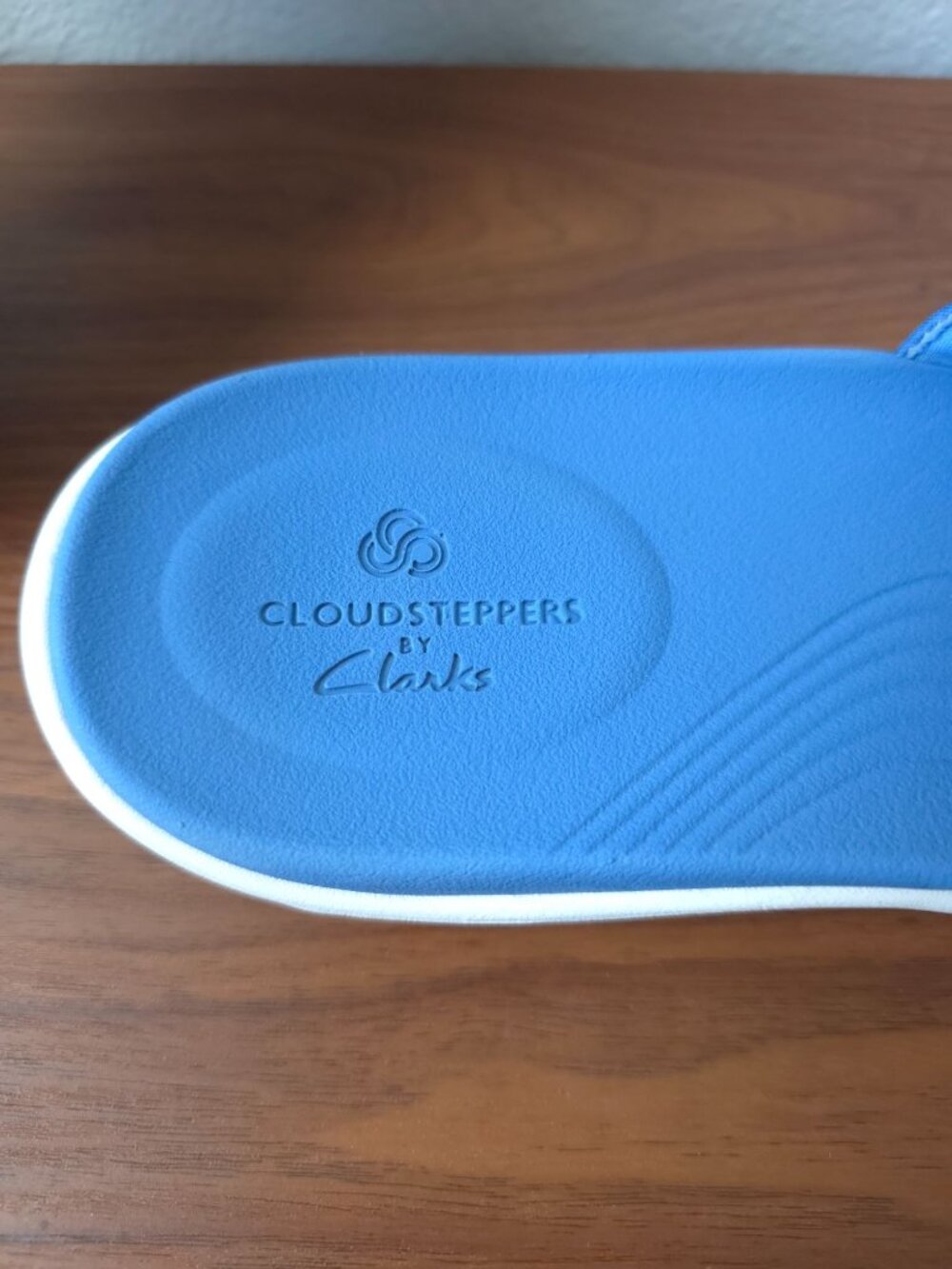 Clarks Cloudsteppers Lola Surf Blue Slide Sandals w/ Cushioned Sole Women's 10M - Picture 7 of 8